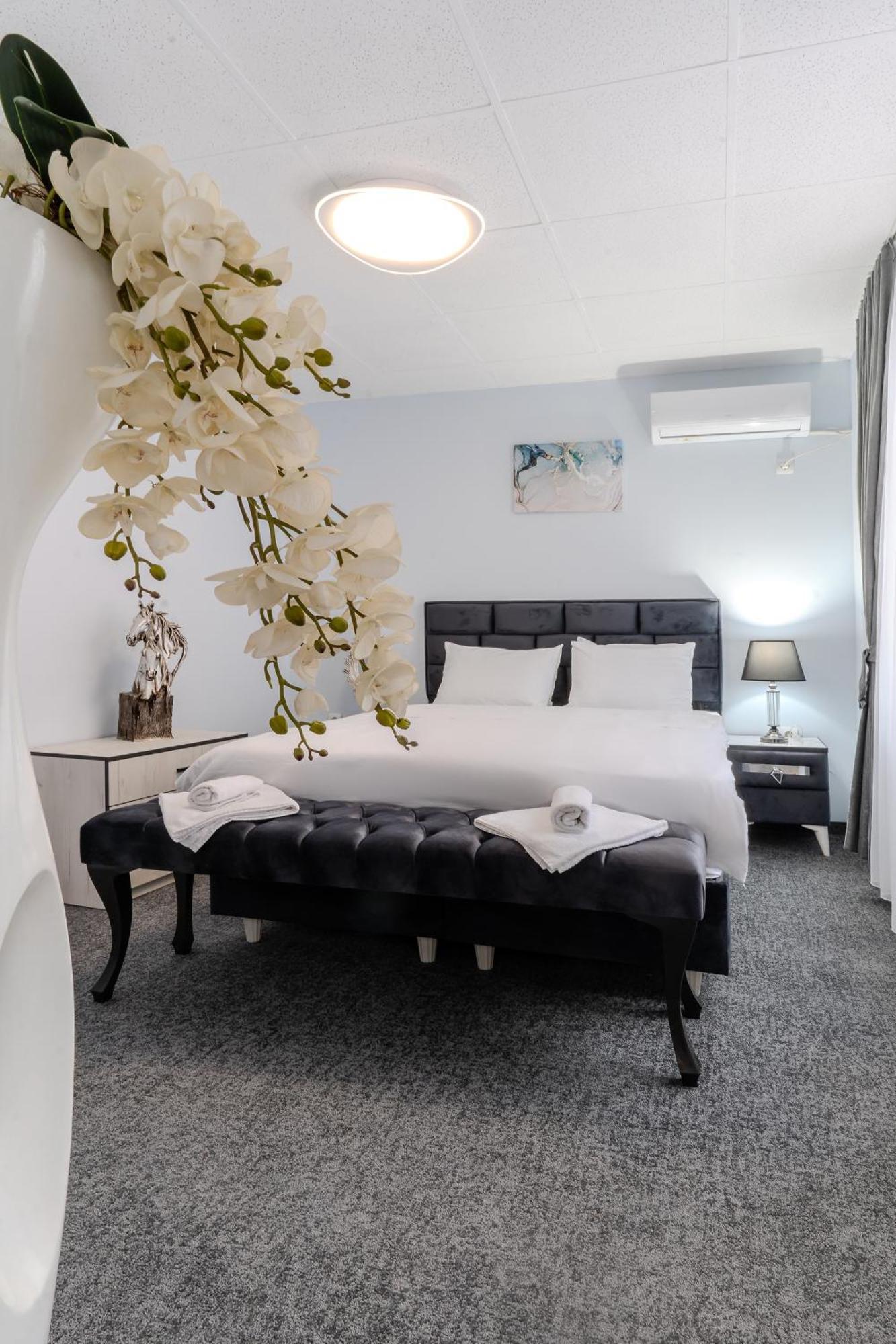 Cappo Aparthotel Veliko Tărnovo Esterno foto